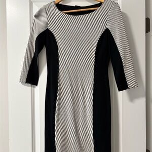 Banana Republic Black and White Long Sleeve Dress
